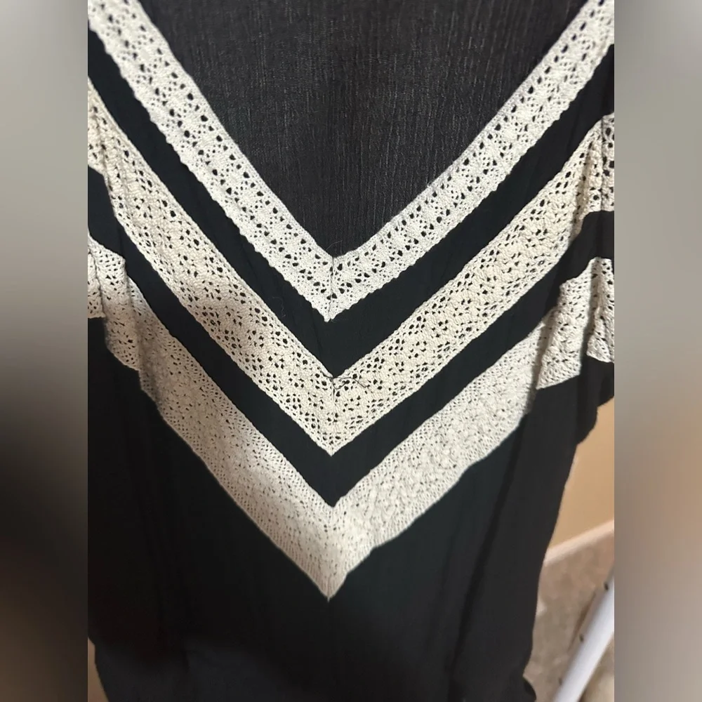 Maurices black and white crochet cold shoulder v neck romper - Picture 3 of 3